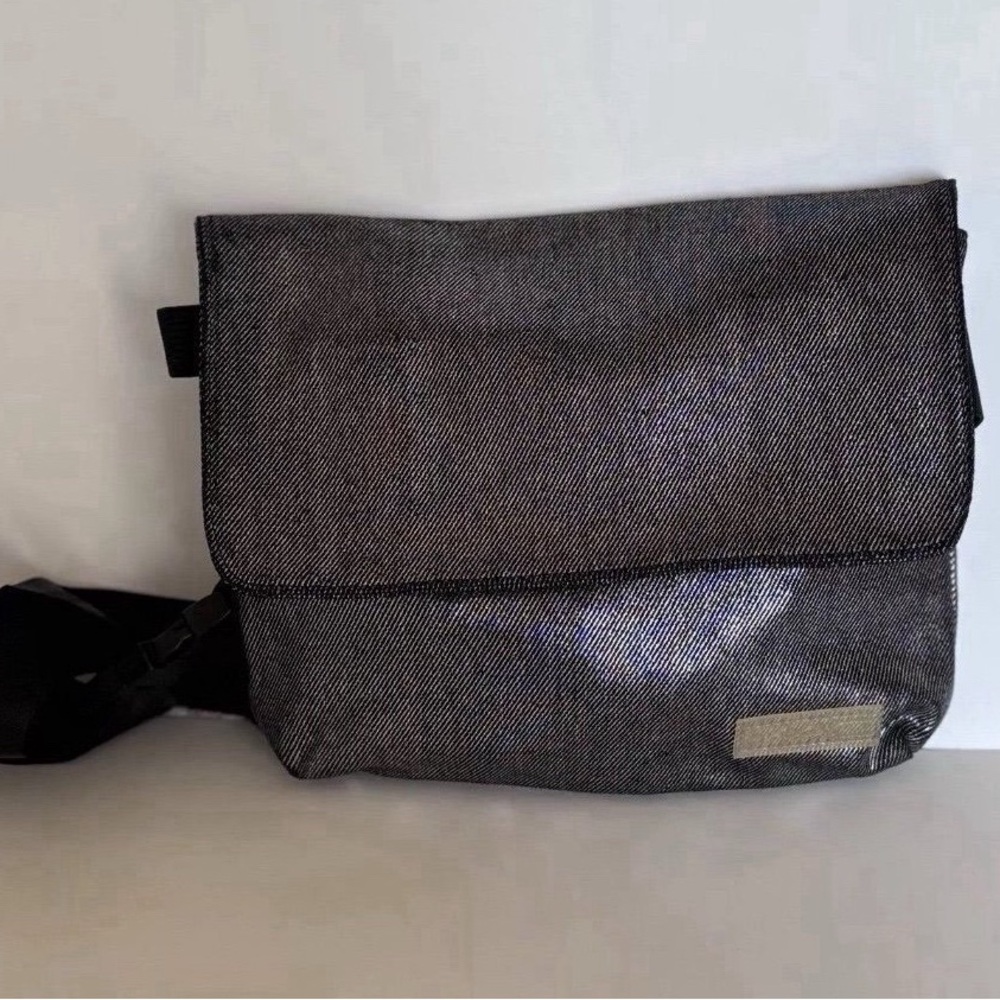 MAC PACS STYLE  64 - SILVER DENIM, SQUARE BAG/ PURSE - VINTAGE ~ 1999!